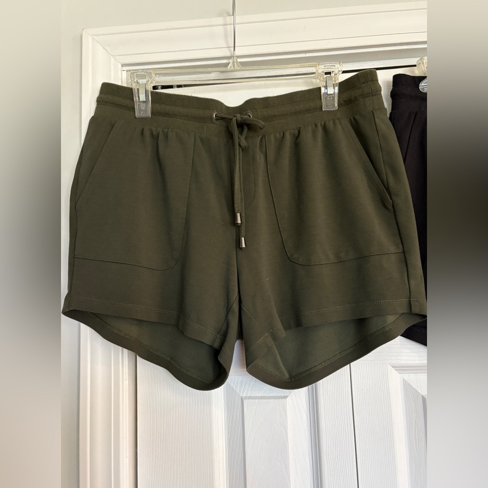 BUNDLE OF 2 - Torrid Drawstring Stretchy Shorts, Size 00X M/L 10 Black and Olive - Picture 3 of 10